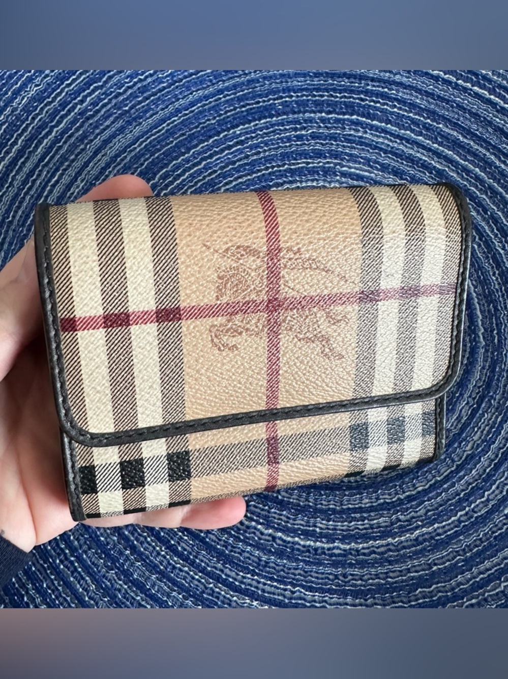 Burberry Beige Black Red Check Wallet - Picture 2 of 15